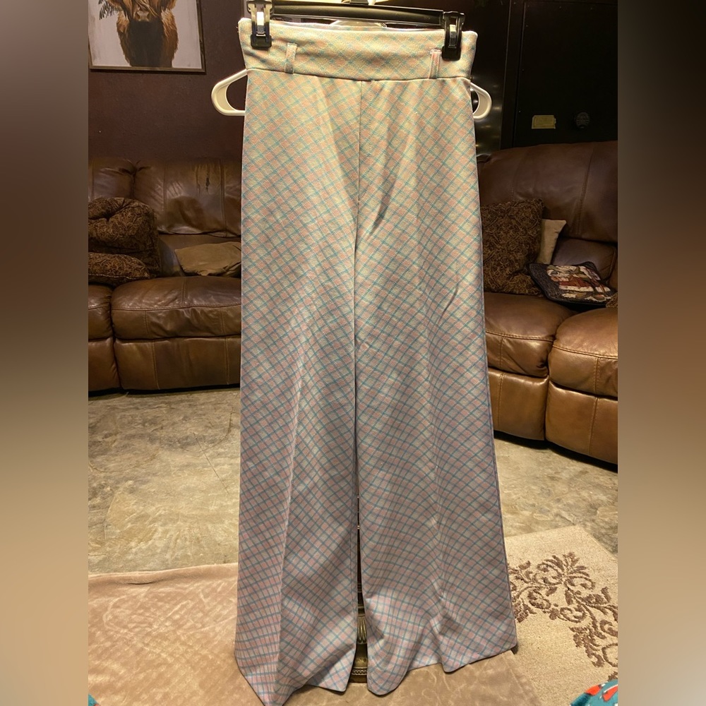 Stretchy slacks